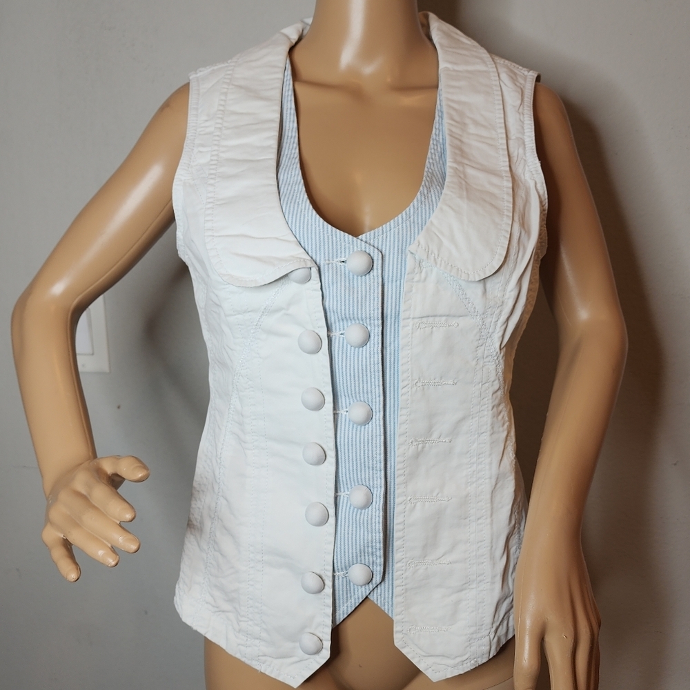 NWT Murmur Blue White Sleeveless Button Shirt Vest Size Medium